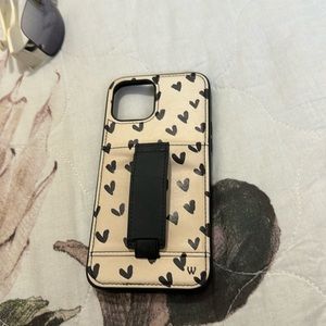 Used walli phone case iPhone 12 Pro Max Heart attack design